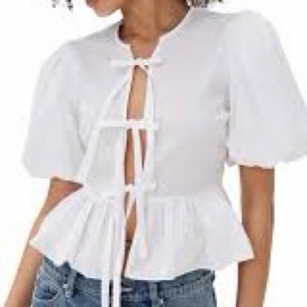 Sim & Sam Elegant White Puff Sleeve Front Tie Top L
